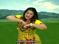 VE AYENI SOHNI - SAVEERA Loving MUJRA - PAKISTANI MUJRA DANCE - YouTube